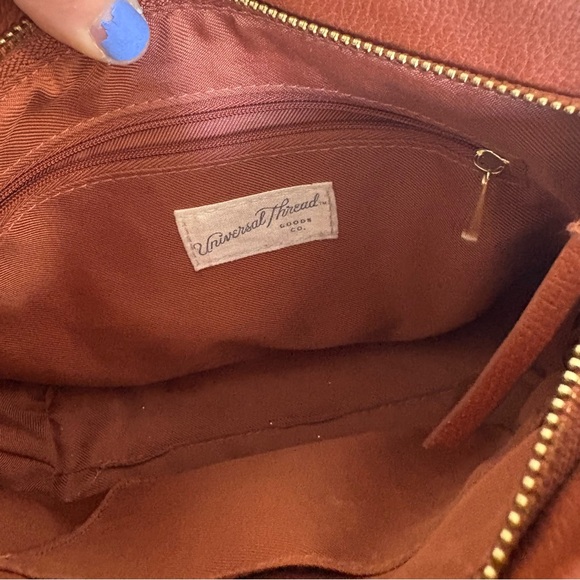 Universal Threads Brown Crossbody Bag Purse Adjustable Straps - Picture 8 of 8